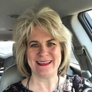 Meet your Posher, Misti